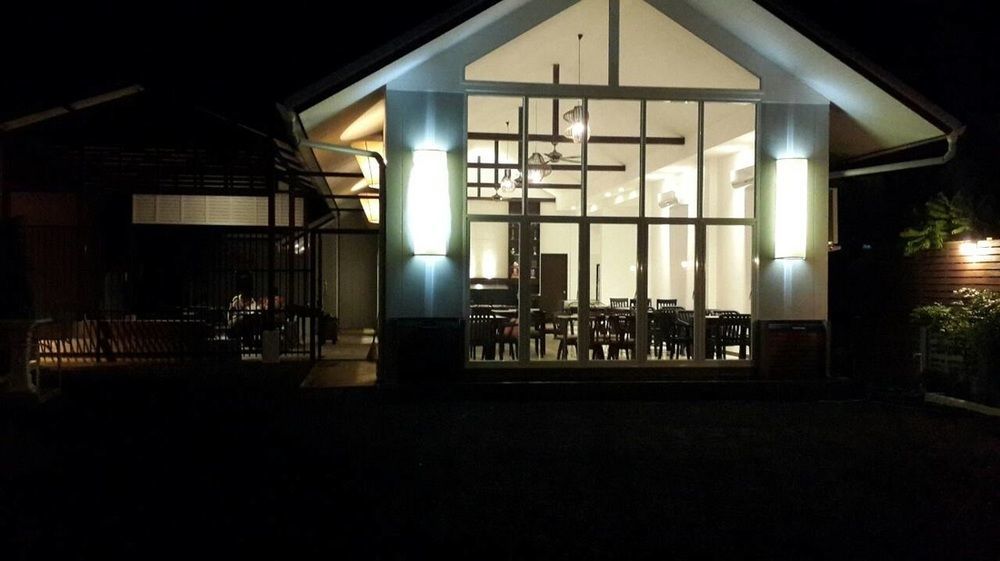 The Lantern Hostel, Chalong ,Phuket Exteriör bild
