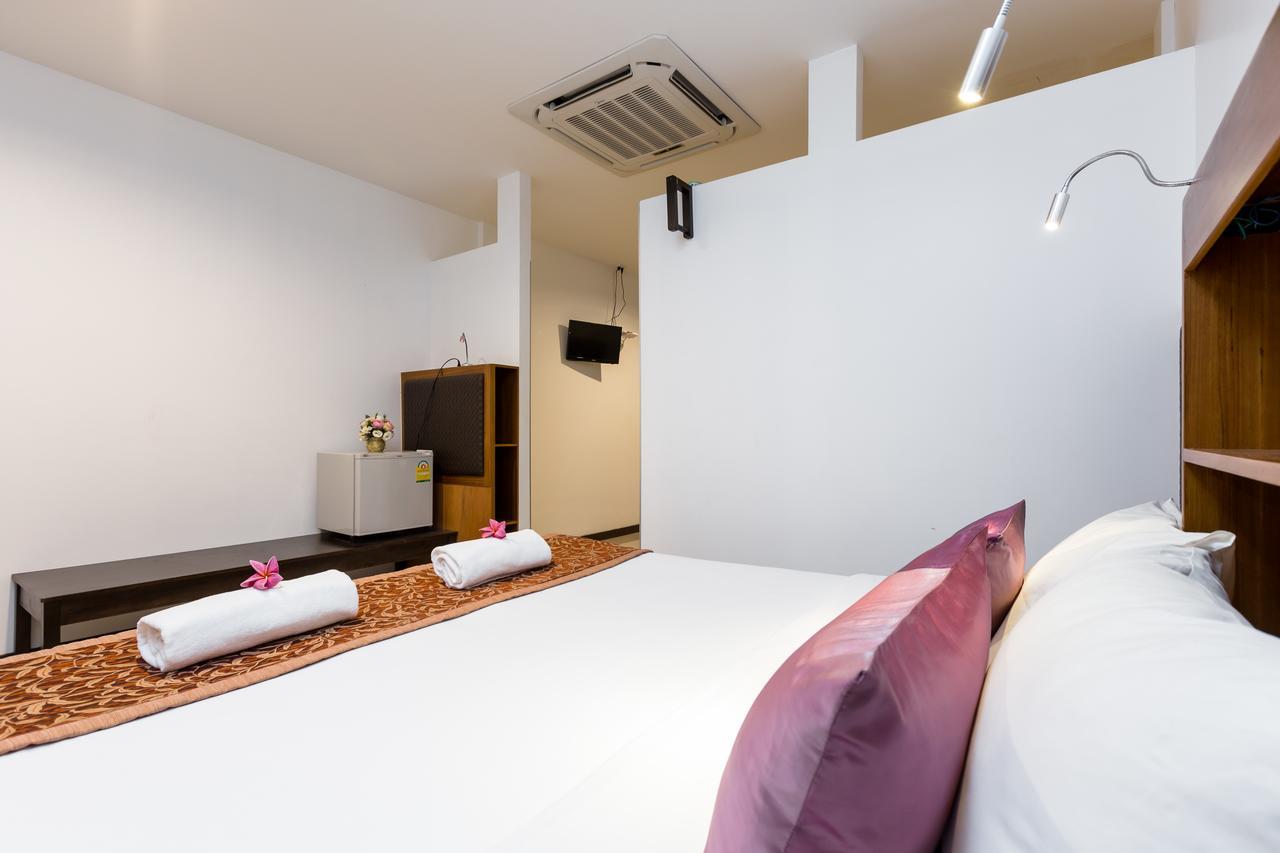 The Lantern Hostel, Chalong ,Phuket Exteriör bild