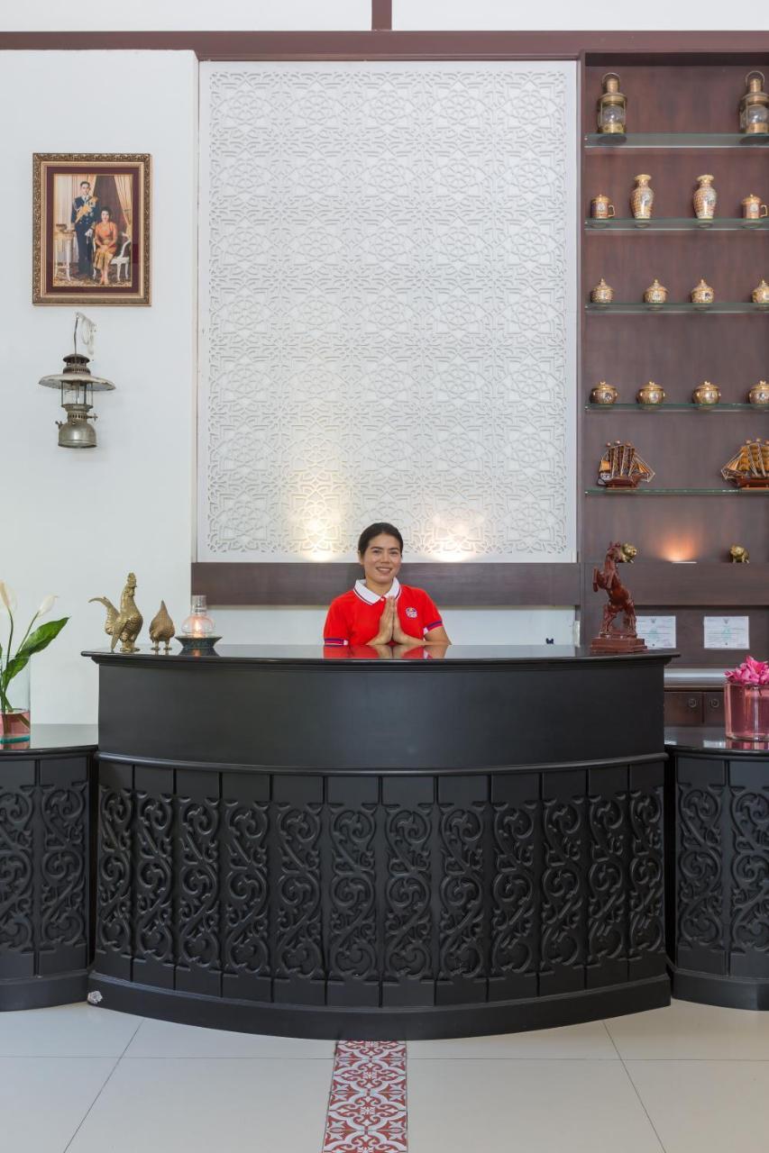 The Lantern Hostel, Chalong ,Phuket Exteriör bild