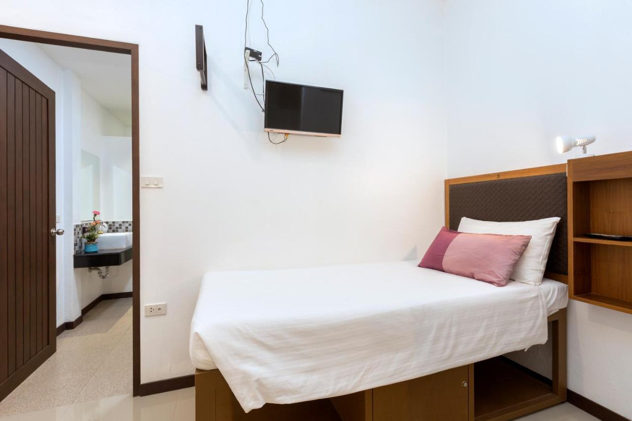 The Lantern Hostel, Chalong ,Phuket Exteriör bild