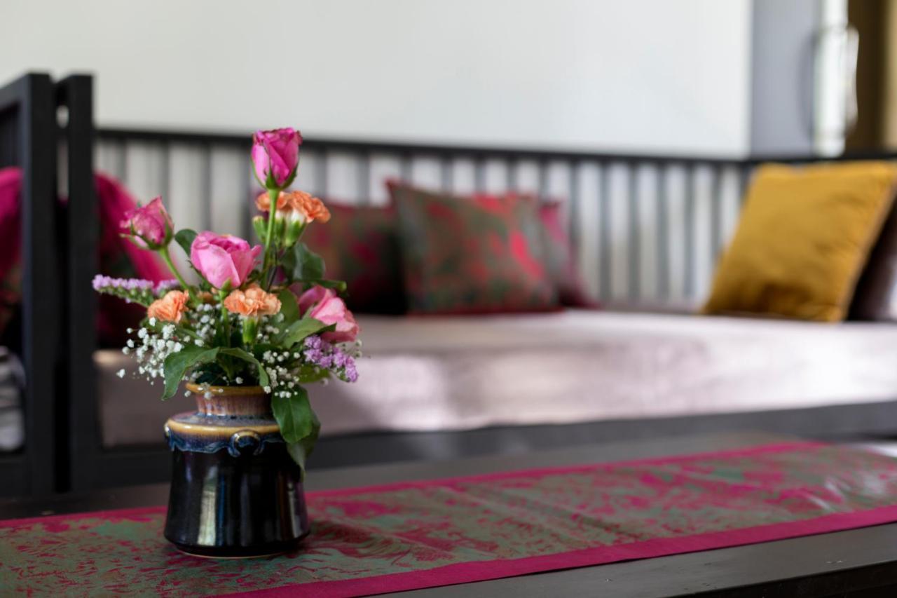 The Lantern Hostel, Chalong ,Phuket Exteriör bild