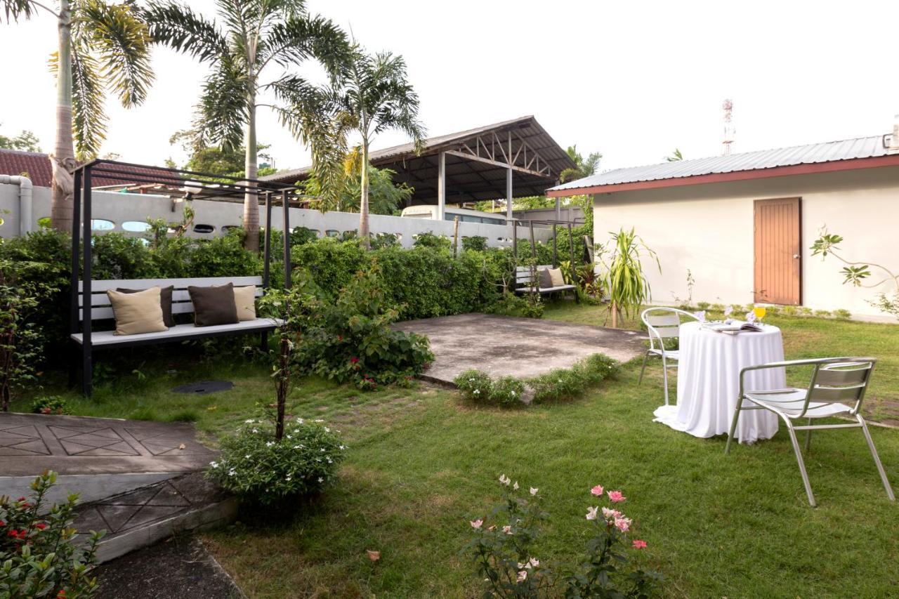 The Lantern Hostel, Chalong ,Phuket Exteriör bild